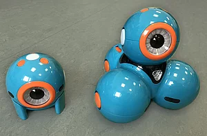 Die beiden Roboter Dash und Dot